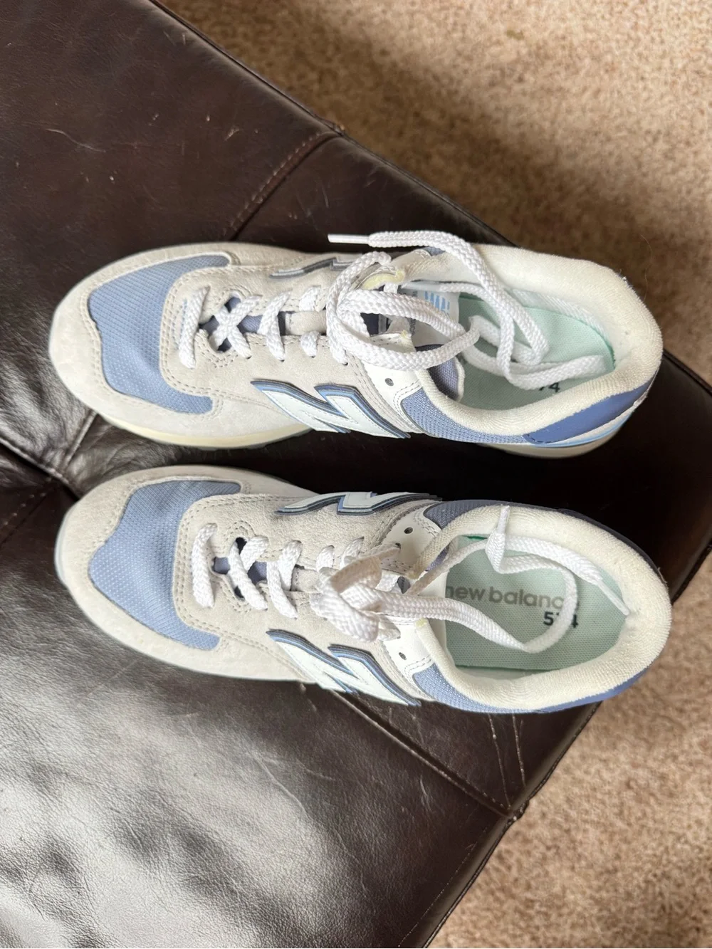 New Balance Women’s Light Gray and Blue Retro Runner Sneakers